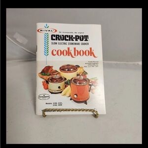 Vintage Rival Crock-Pot Cookbook Booklet For Models 3100 3101 3102 And 3300
